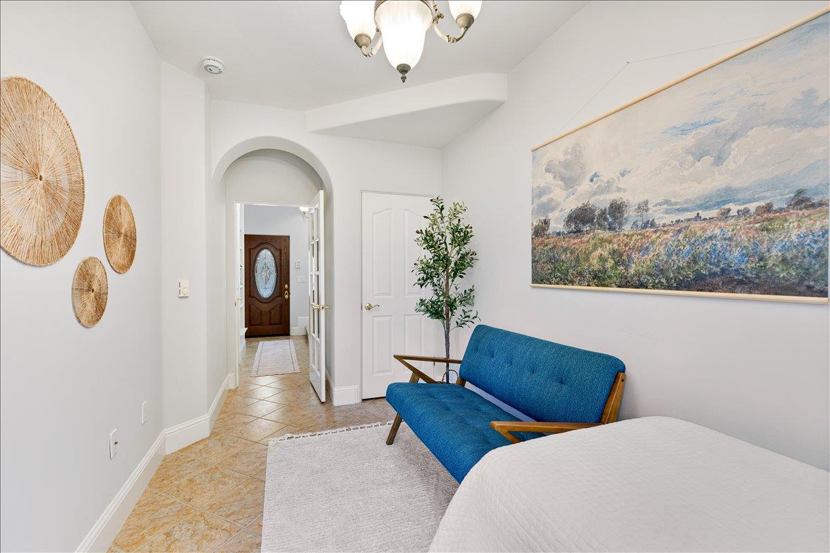 233 Villa Mar Vista