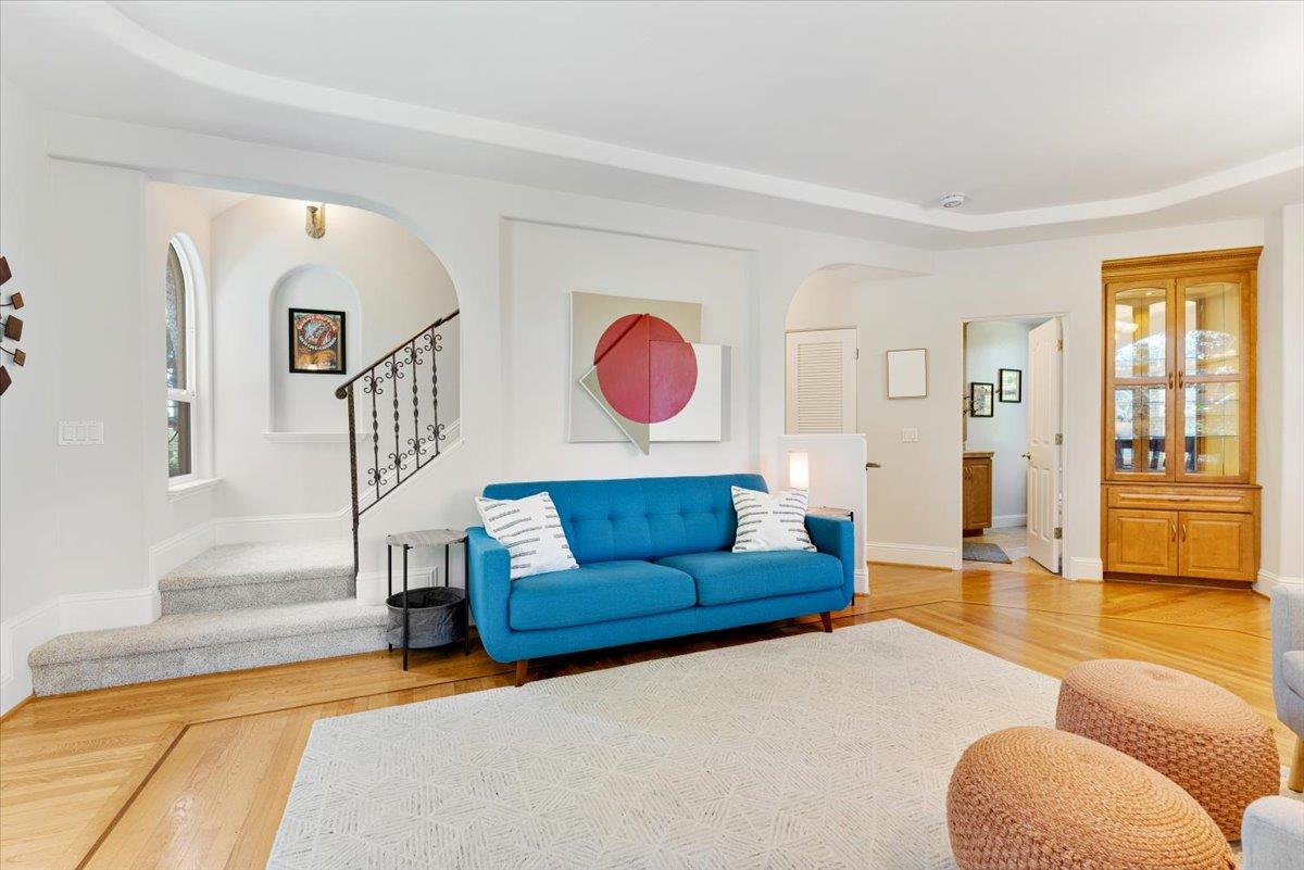 233 Villa Mar Vista