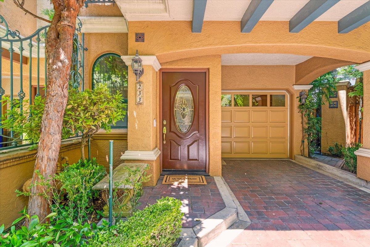 233 Villa Mar Vista