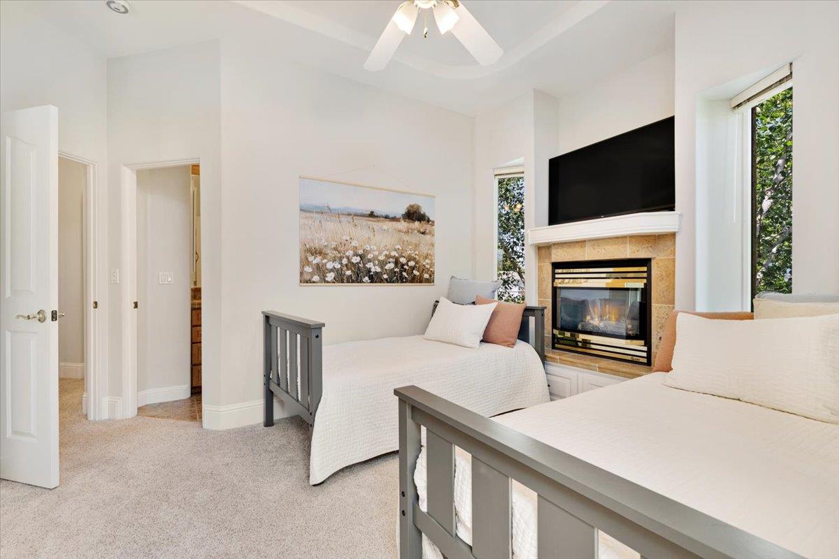 233 Villa Mar Vista