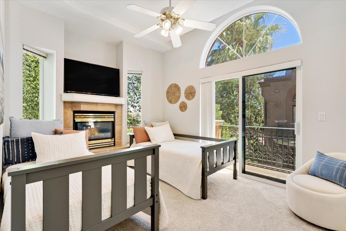 233 Villa Mar Vista