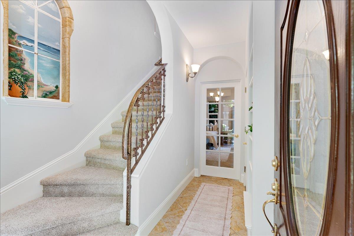 233 Villa Mar Vista