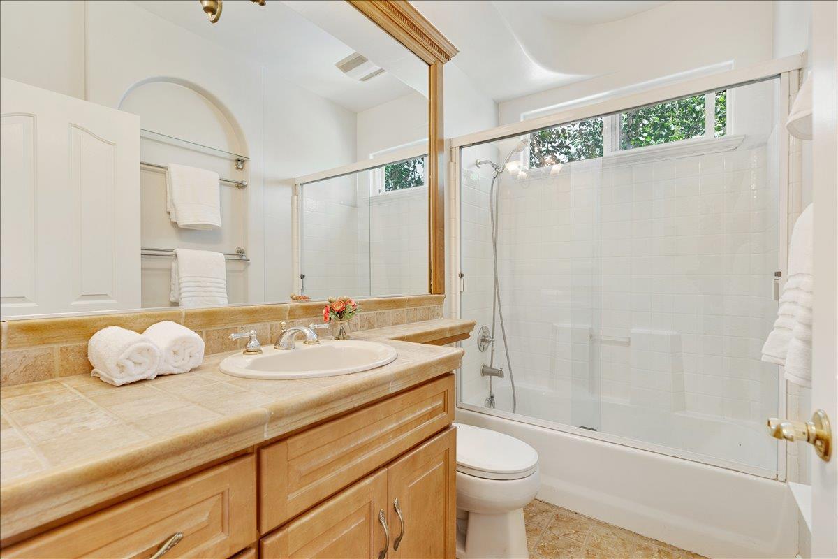 233 Villa Mar Vista