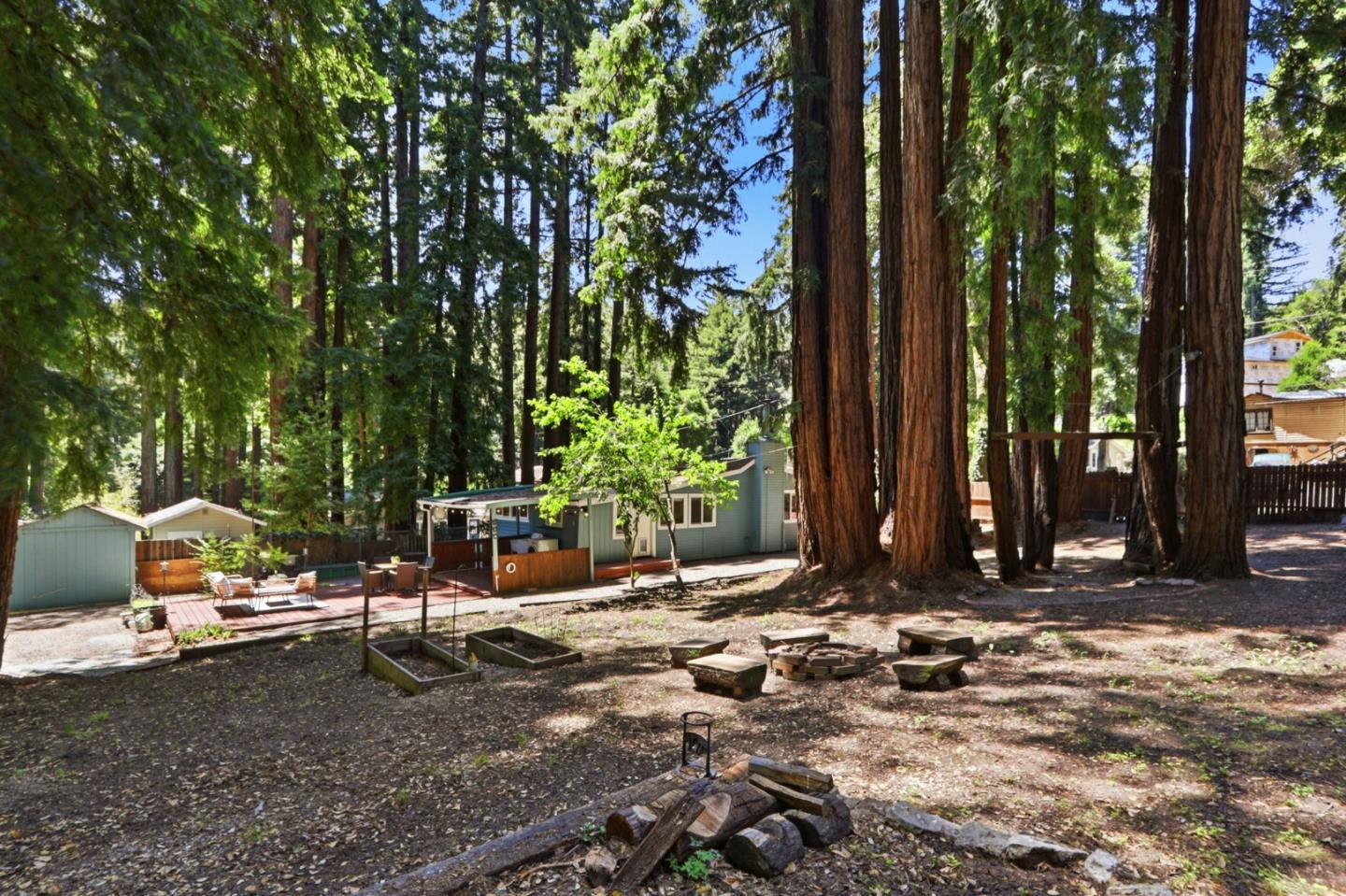 825 Creek Drive