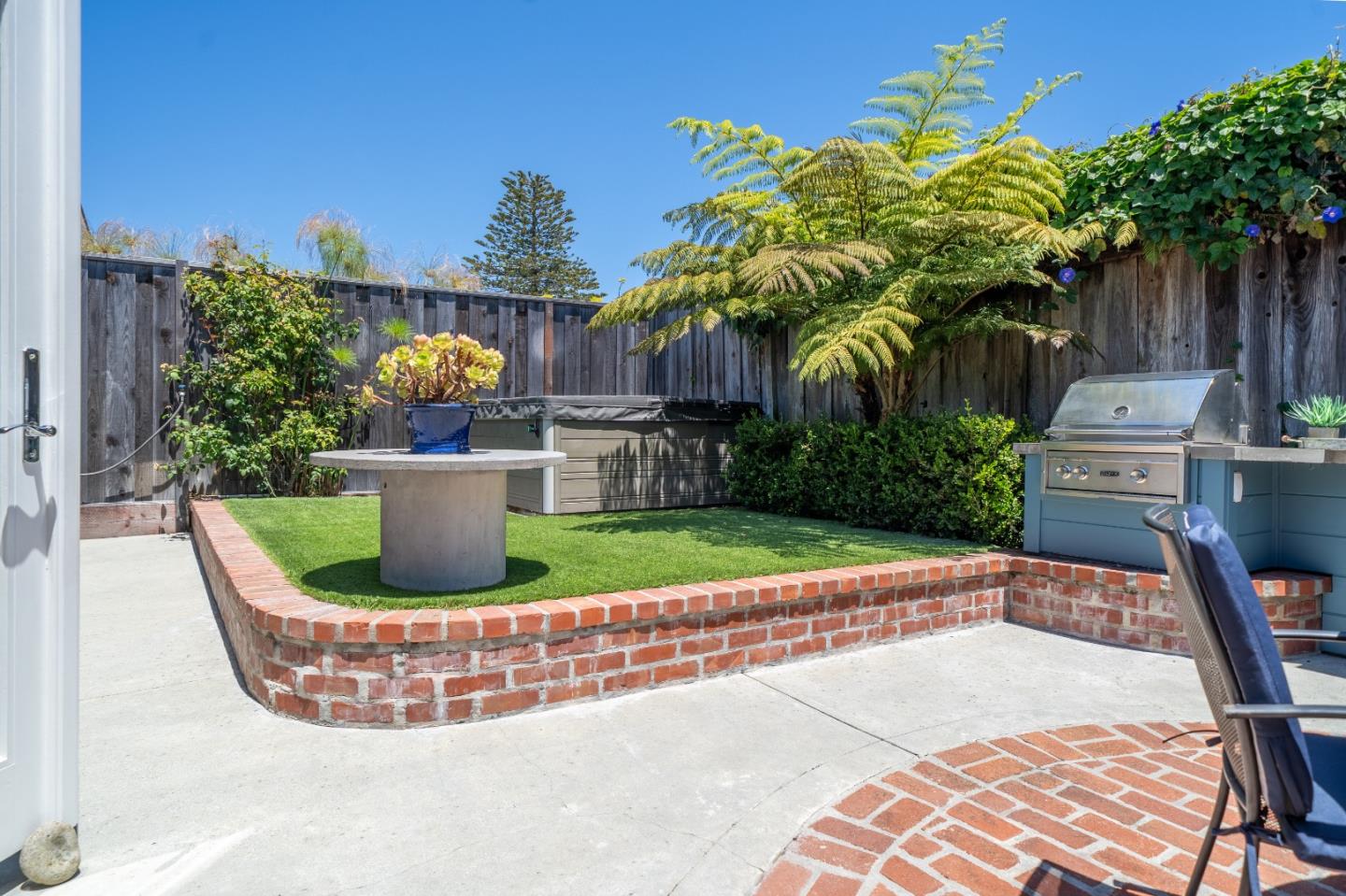 4120 Court Drive