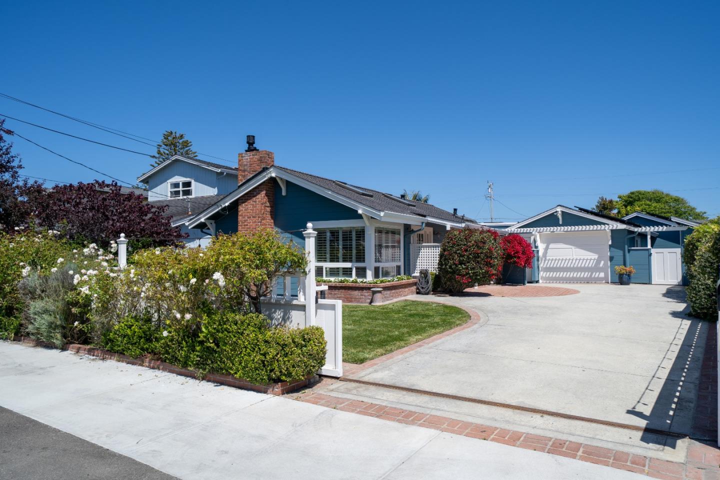 4120 Court Drive