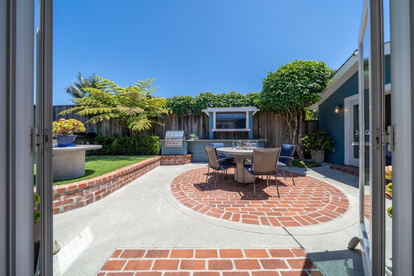 4120 Court Drive