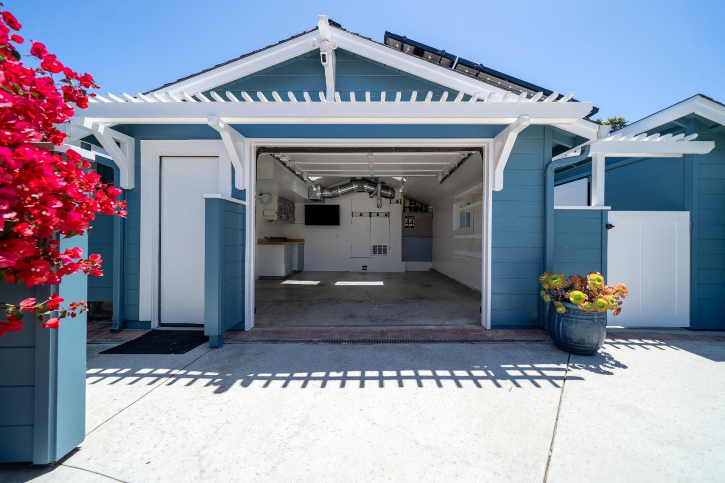 4120 Court Drive