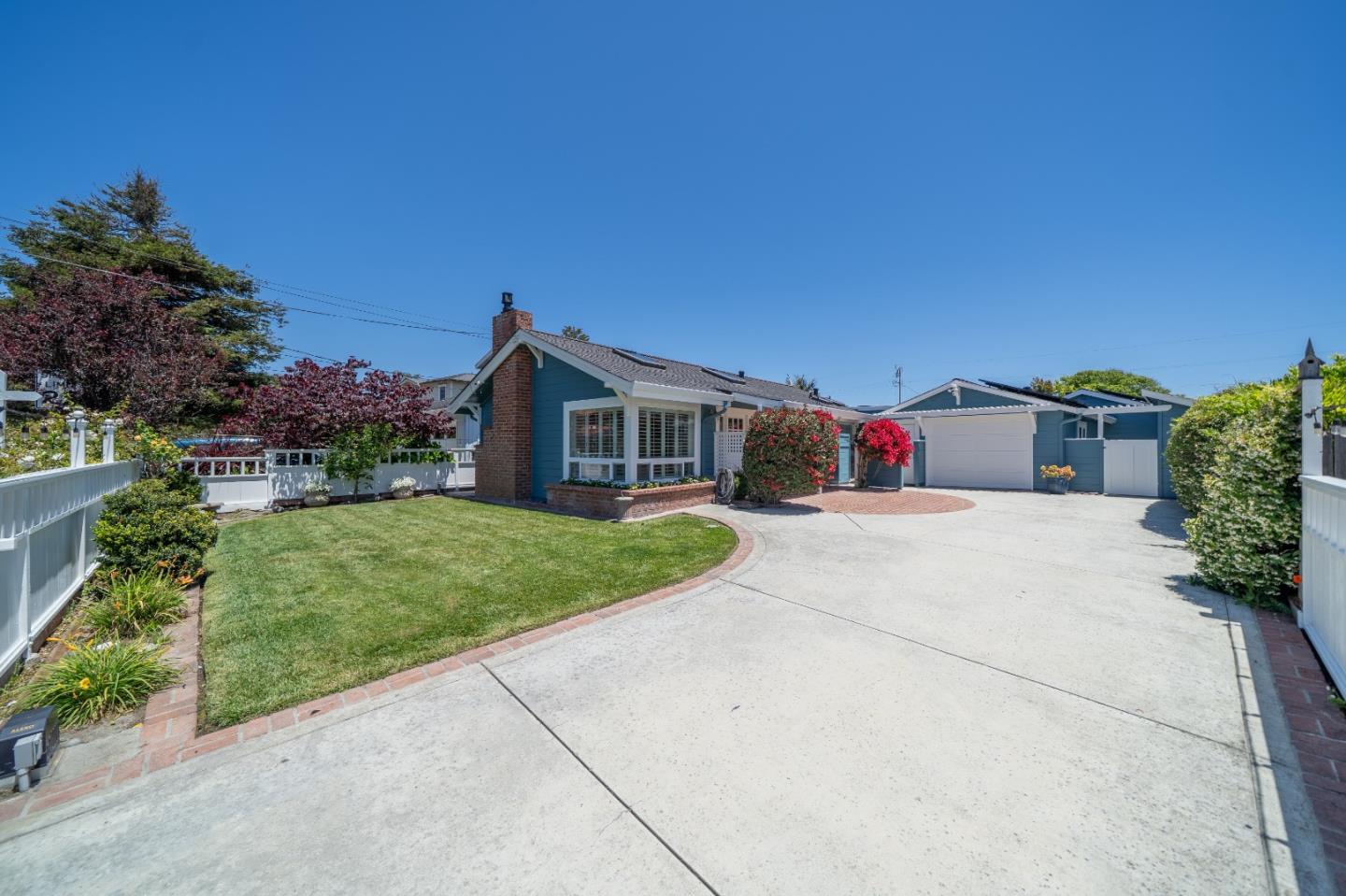 4120 Court Drive