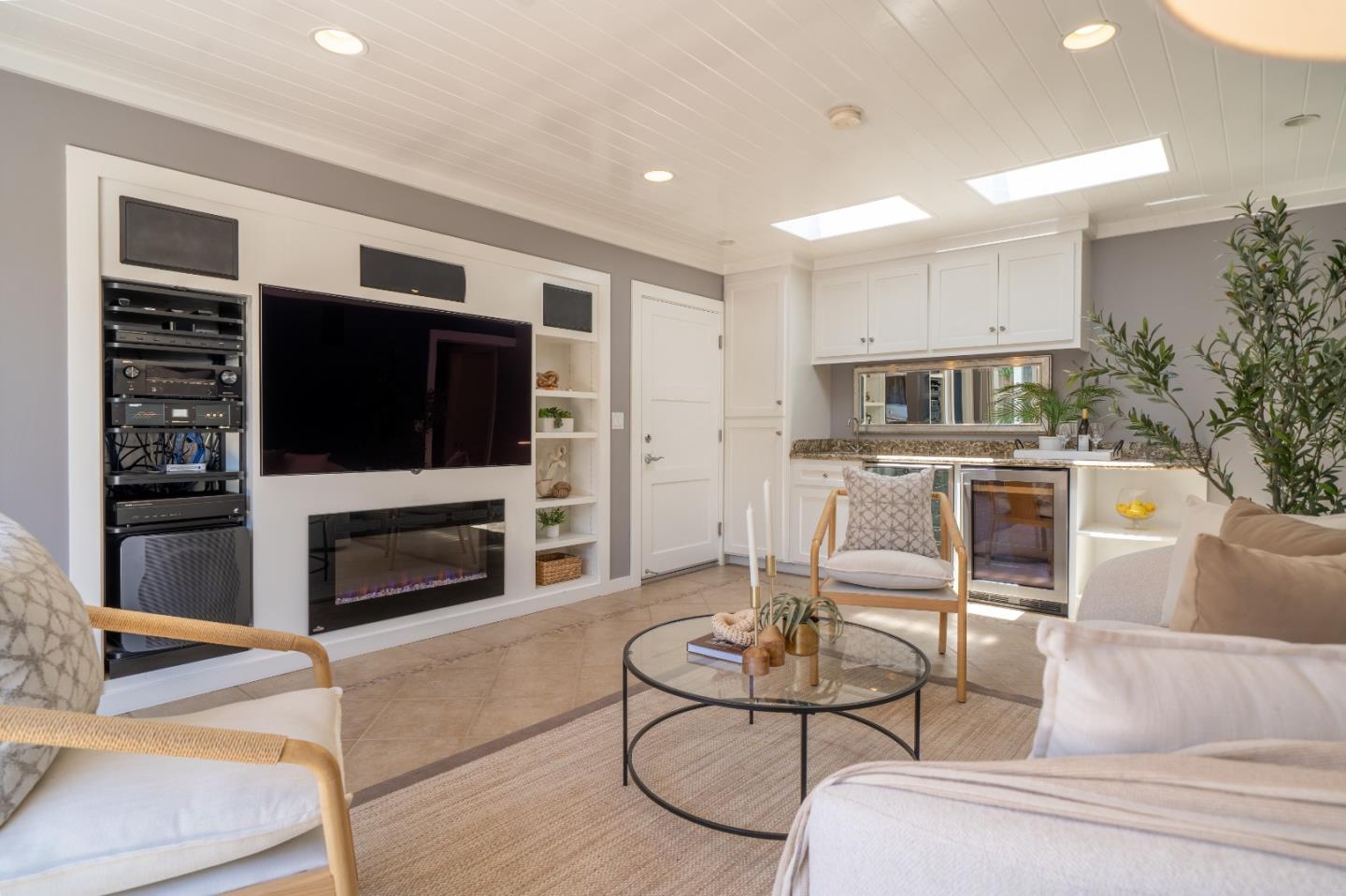 4120 Court Drive