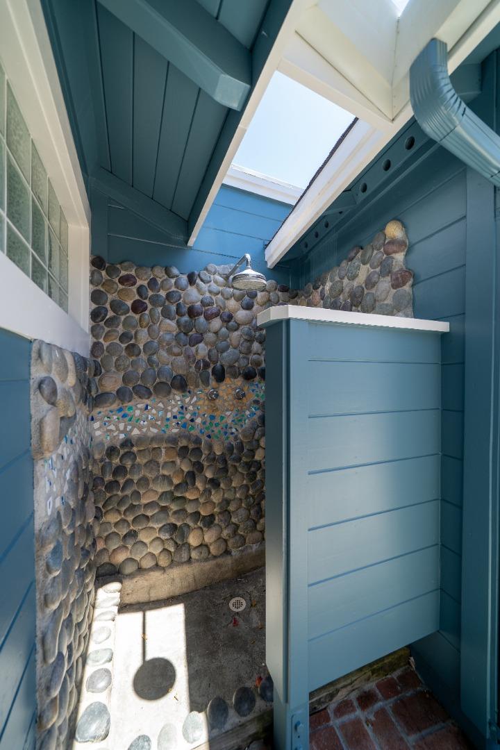 4120 Court Drive