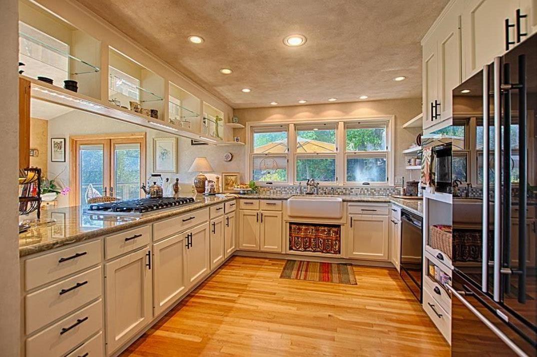 1430 Hidden Valley Road