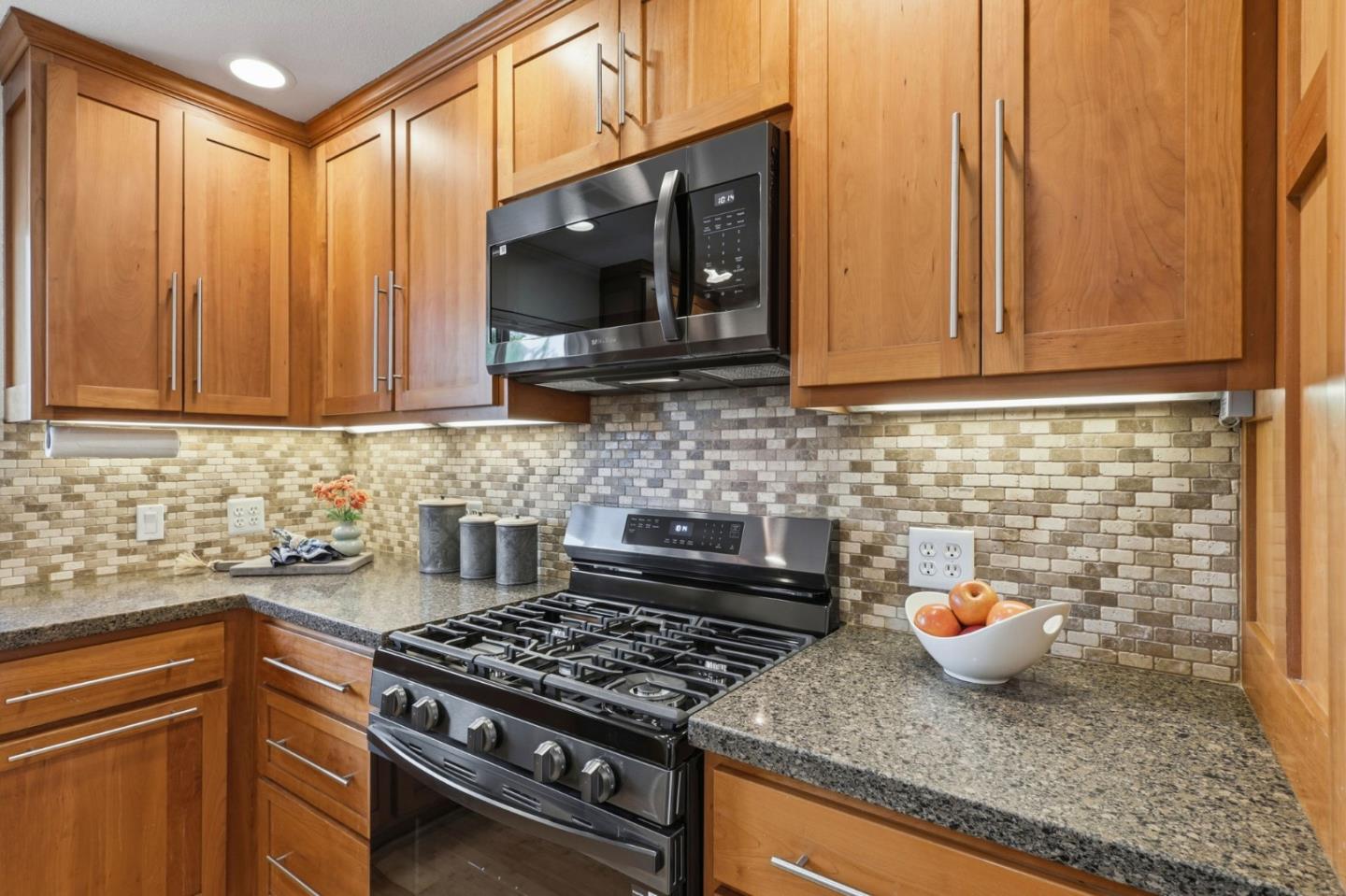 3239 Churnside Lane