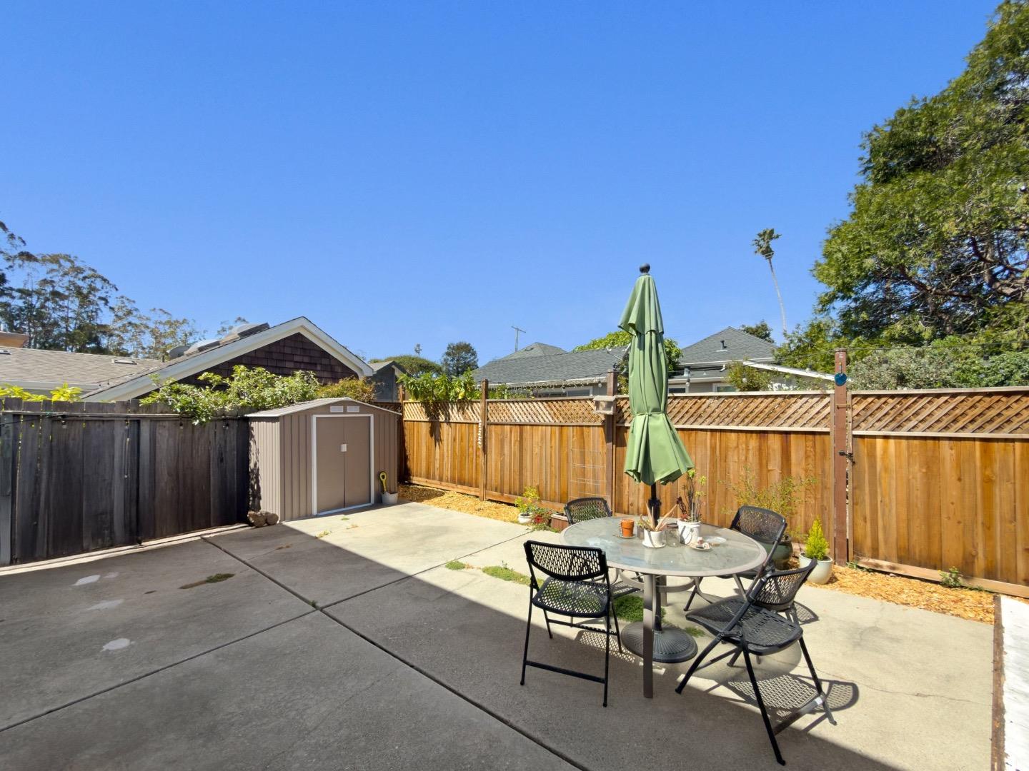 125 Mountain View AVE