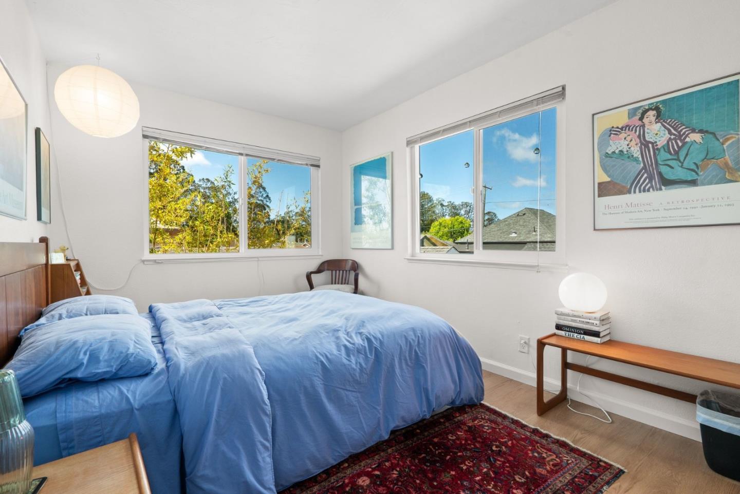 125 Mountain View AVE