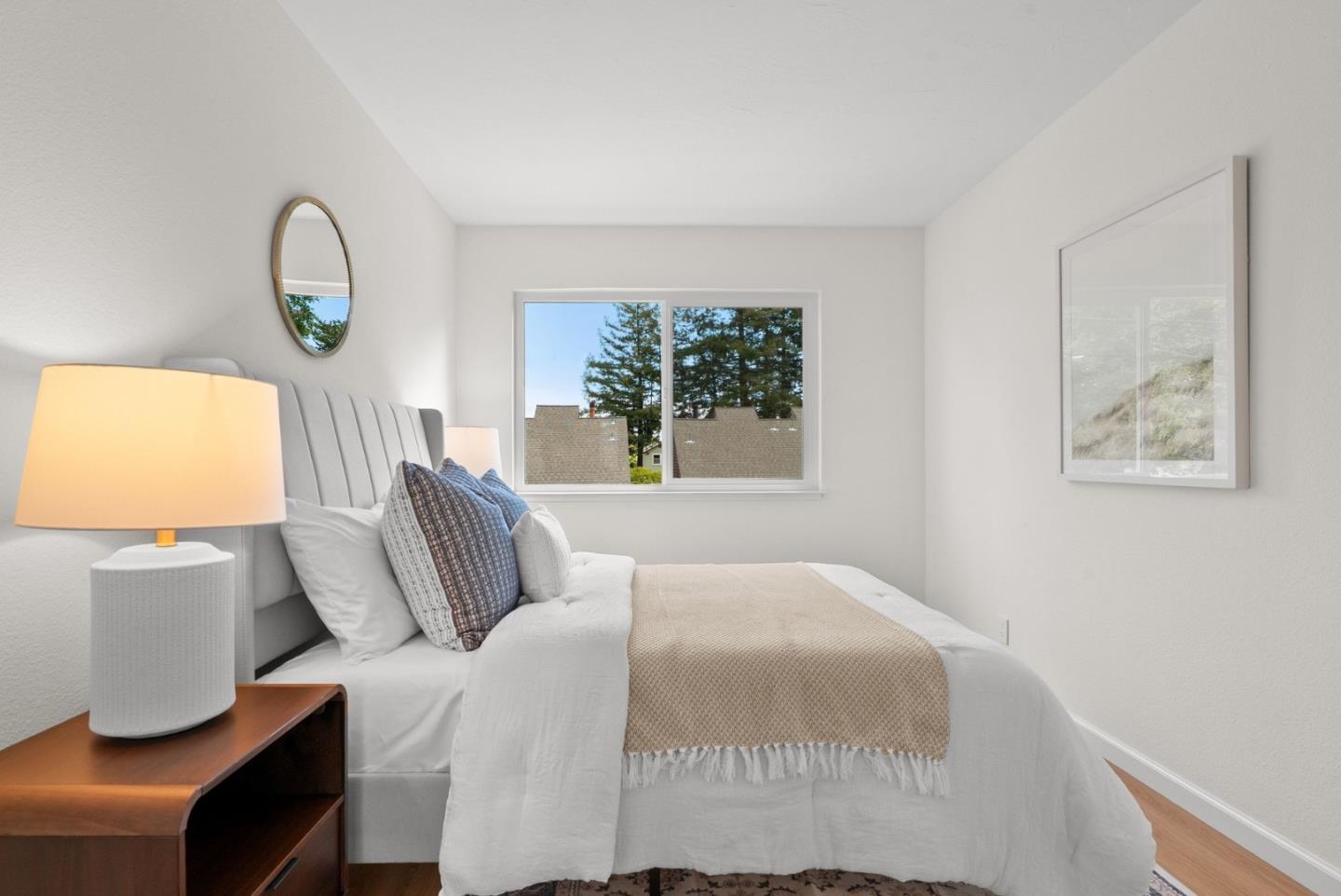 125 Mountain View AVE