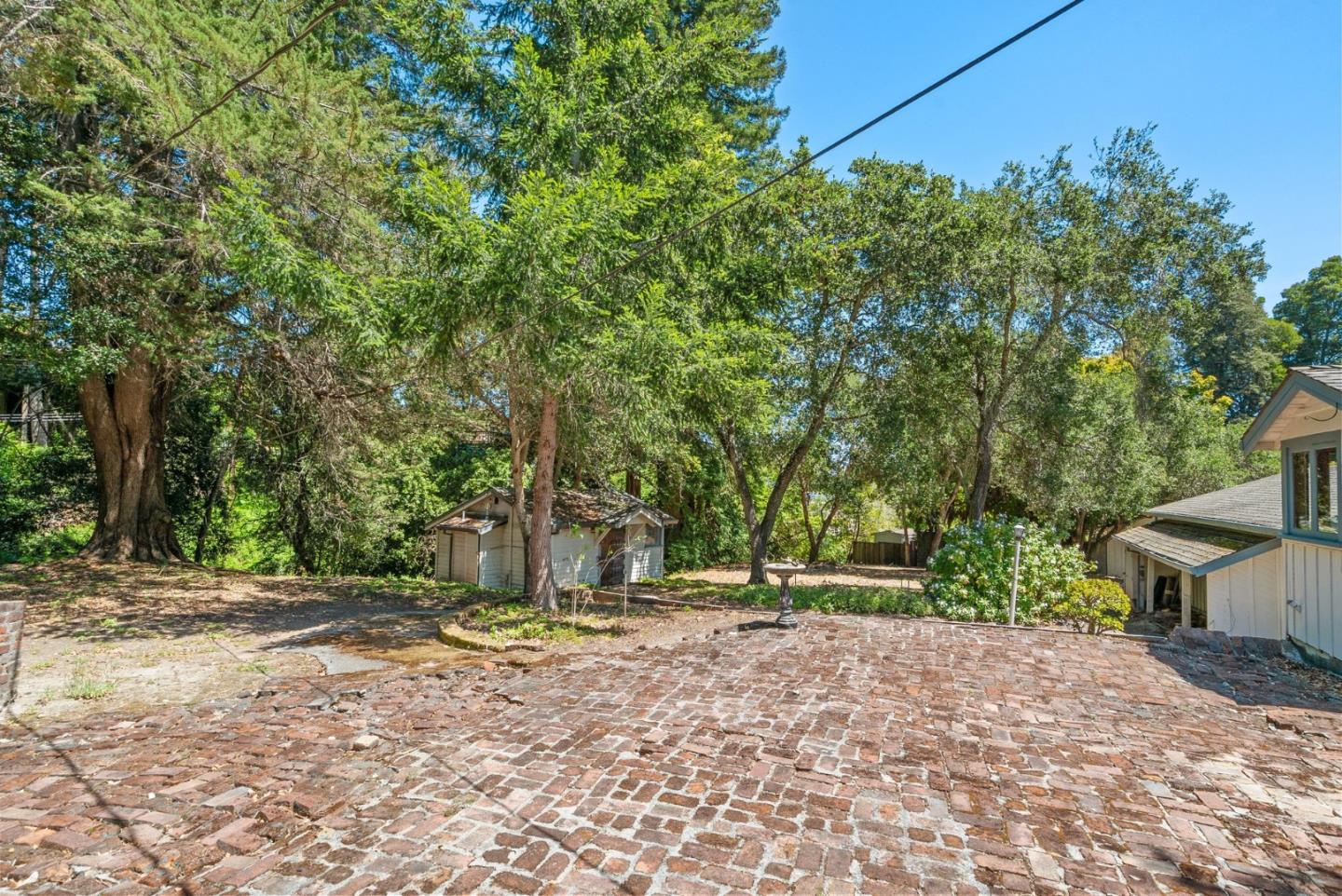 26 Pasatiempo Drive