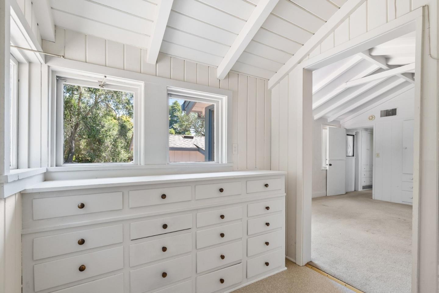 26 Pasatiempo Drive