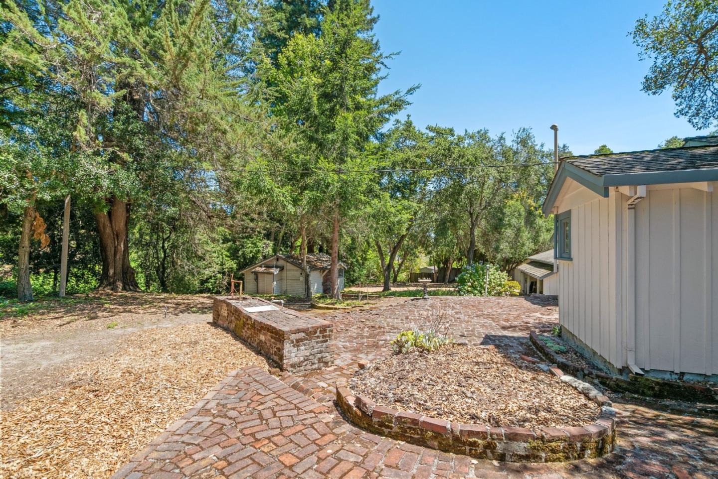 26 Pasatiempo Drive