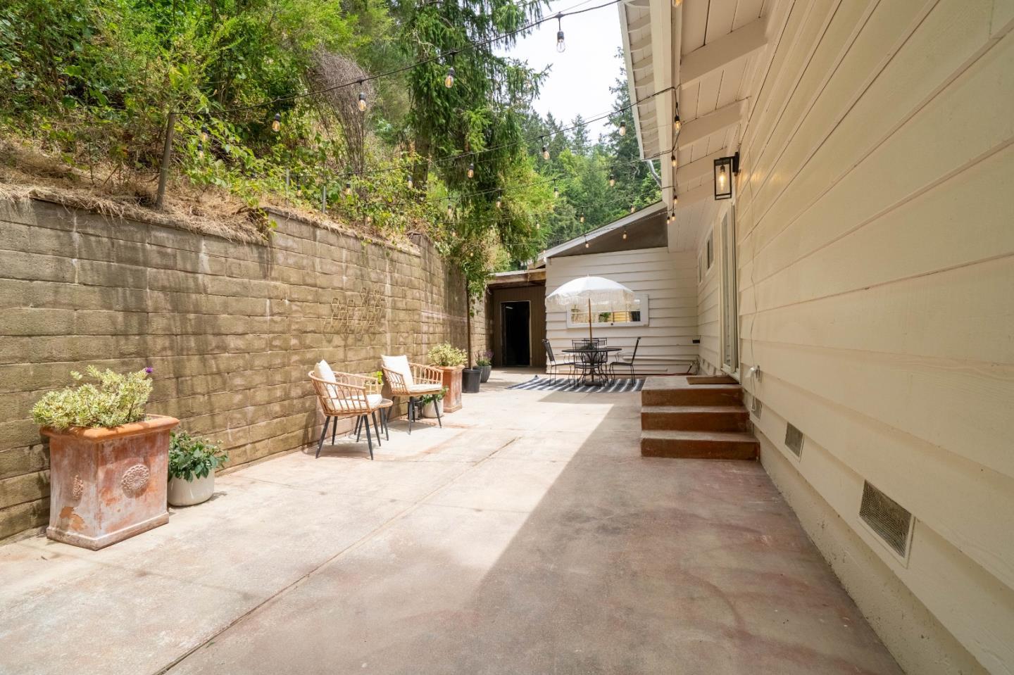 423 Nelson Rd.