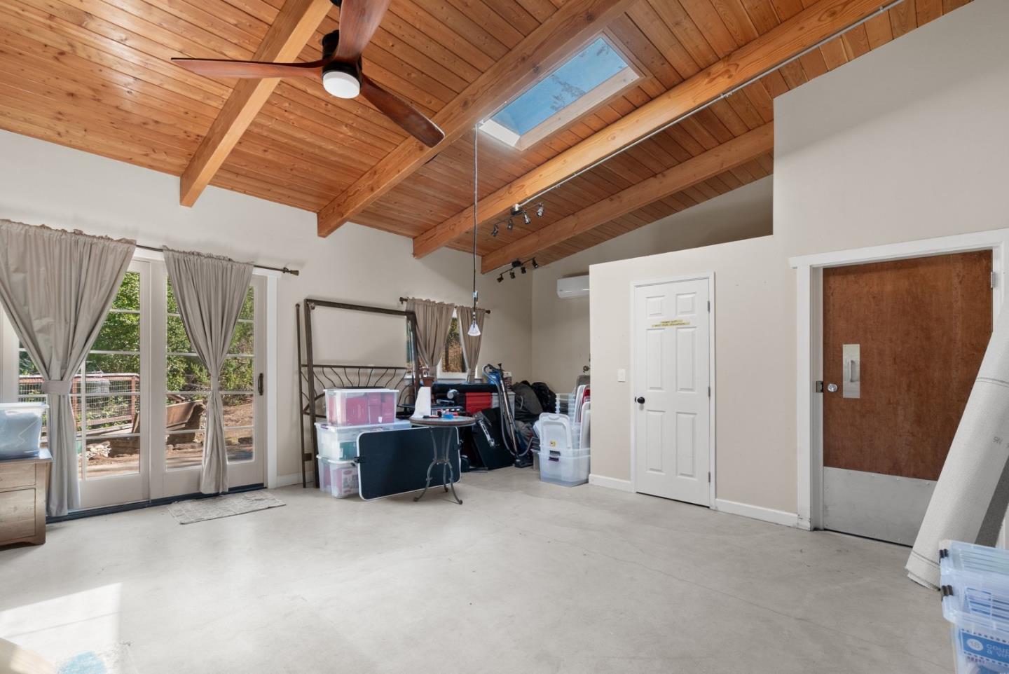 2240 N Rodeo Gulch RD