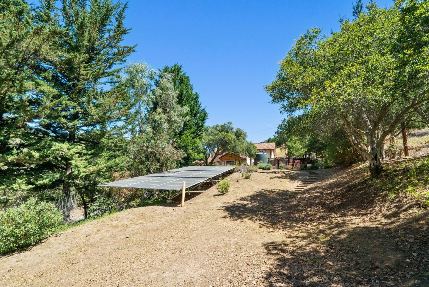 2240 N Rodeo Gulch RD