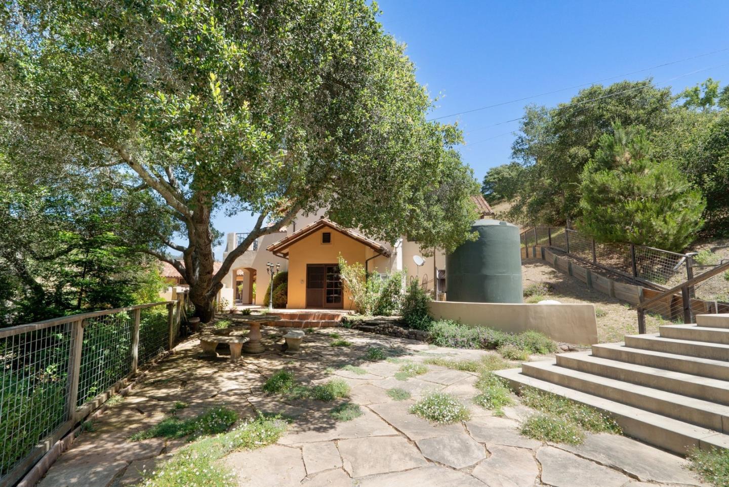 2240 N Rodeo Gulch RD