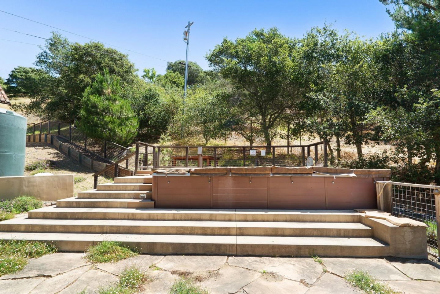 2240 N Rodeo Gulch RD