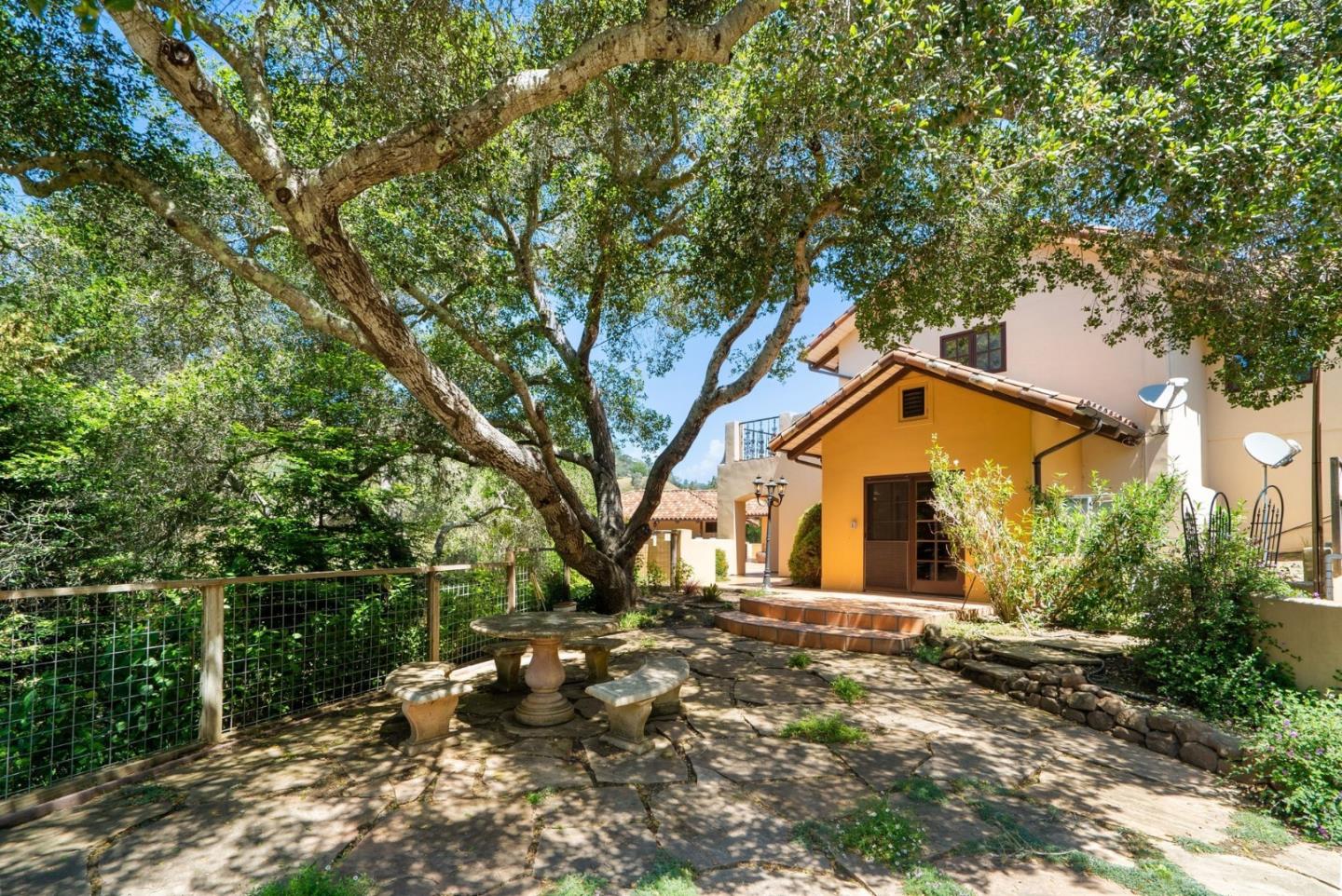 2240 N Rodeo Gulch RD