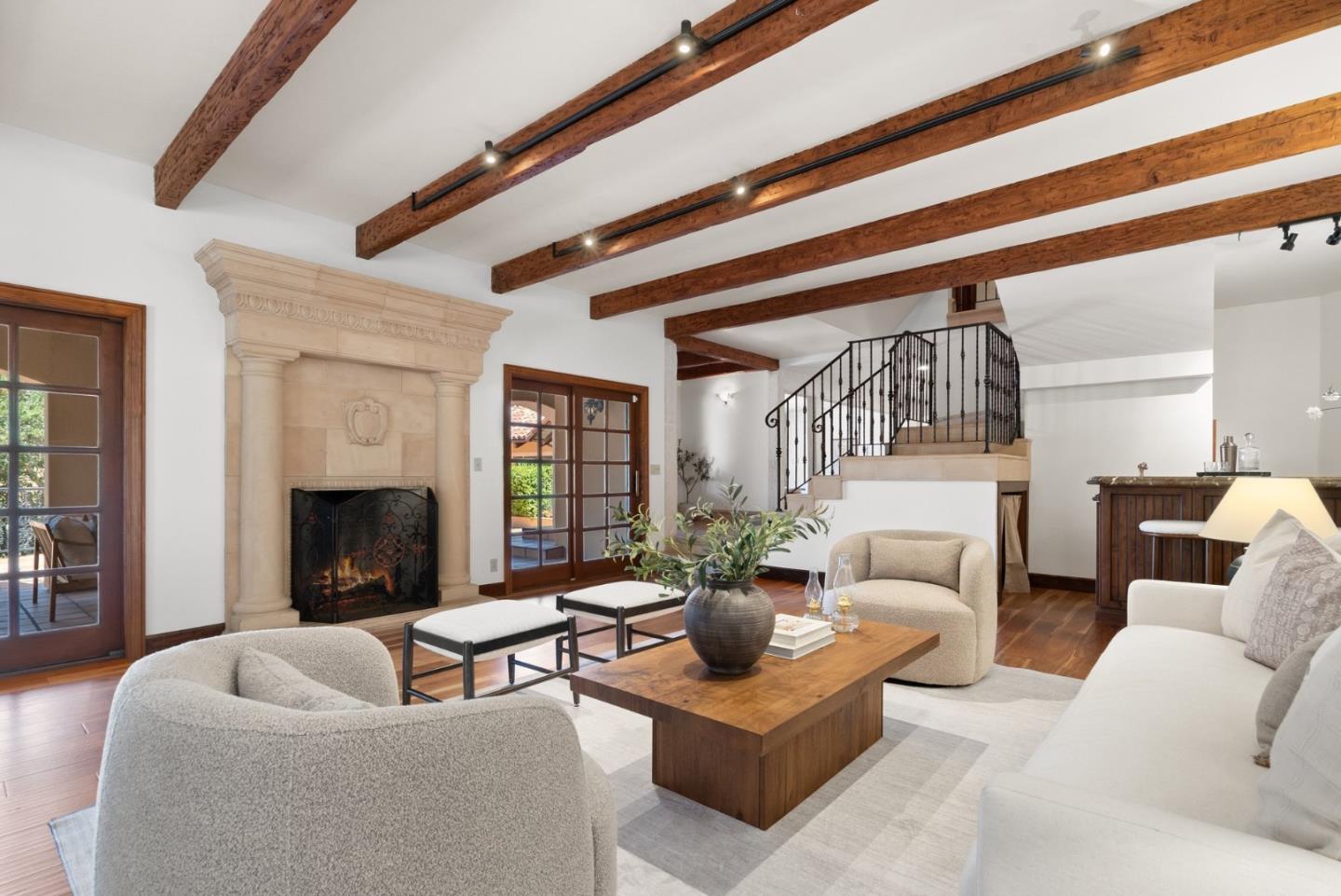 2240 N Rodeo Gulch RD