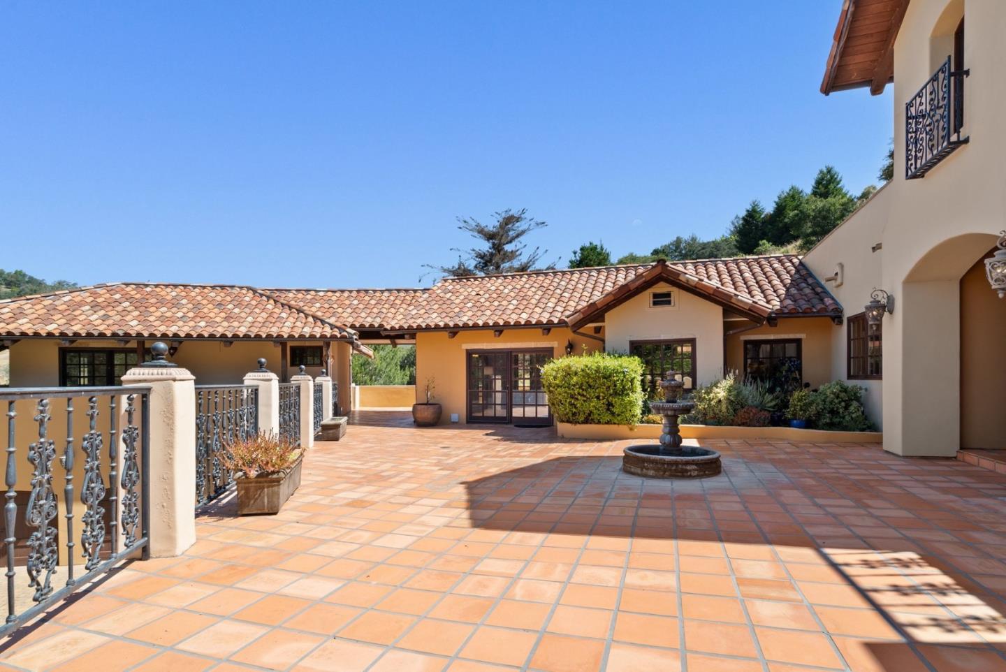 2240 N Rodeo Gulch RD