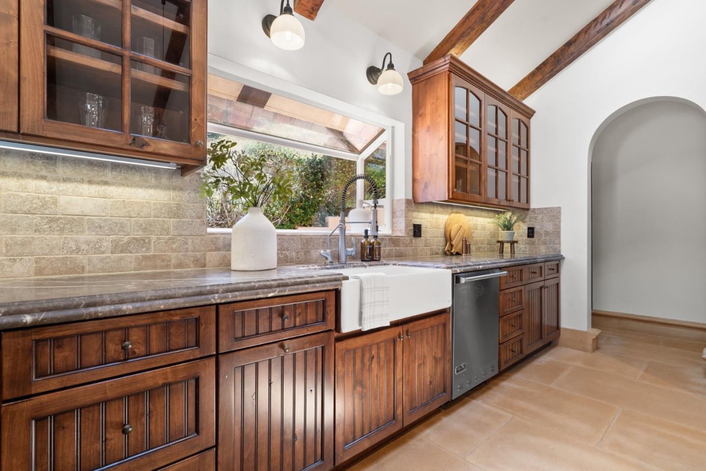 2240 N Rodeo Gulch RD