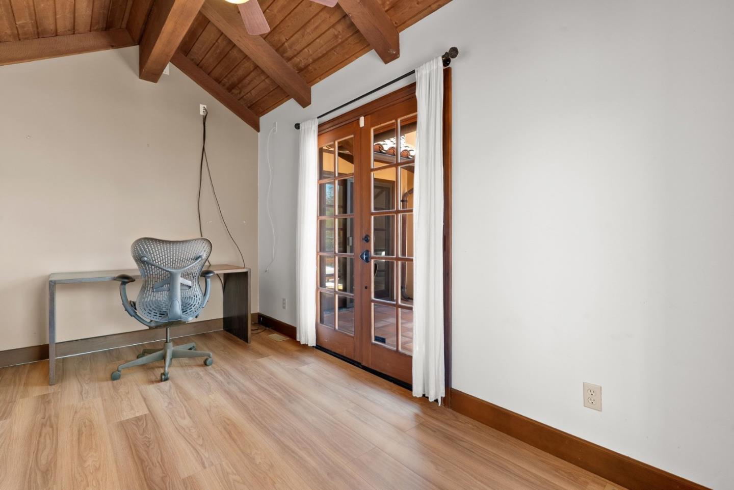 2240 N Rodeo Gulch RD