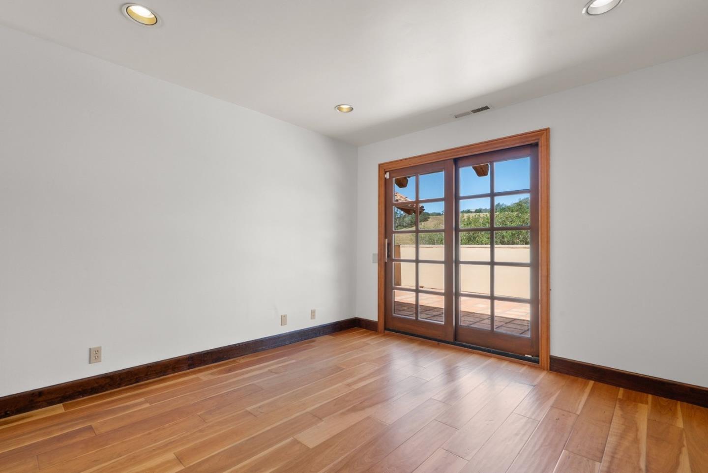 2240 N Rodeo Gulch RD