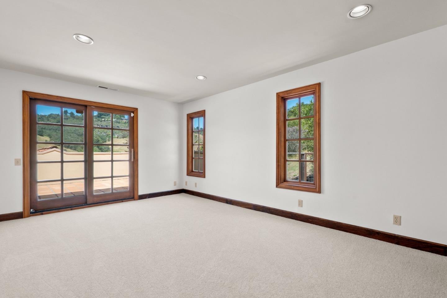 2240 N Rodeo Gulch RD
