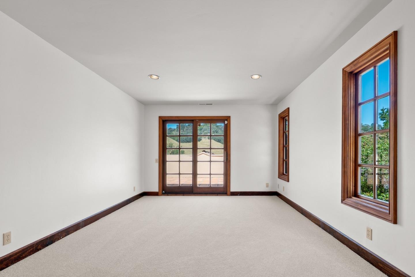 2240 N Rodeo Gulch RD