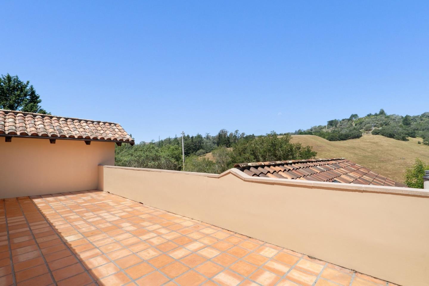 2240 N Rodeo Gulch RD