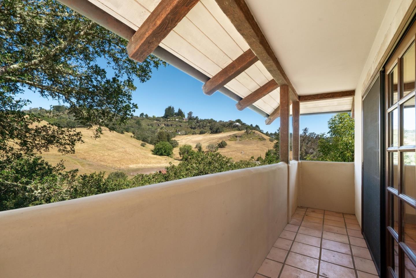 2240 N Rodeo Gulch RD