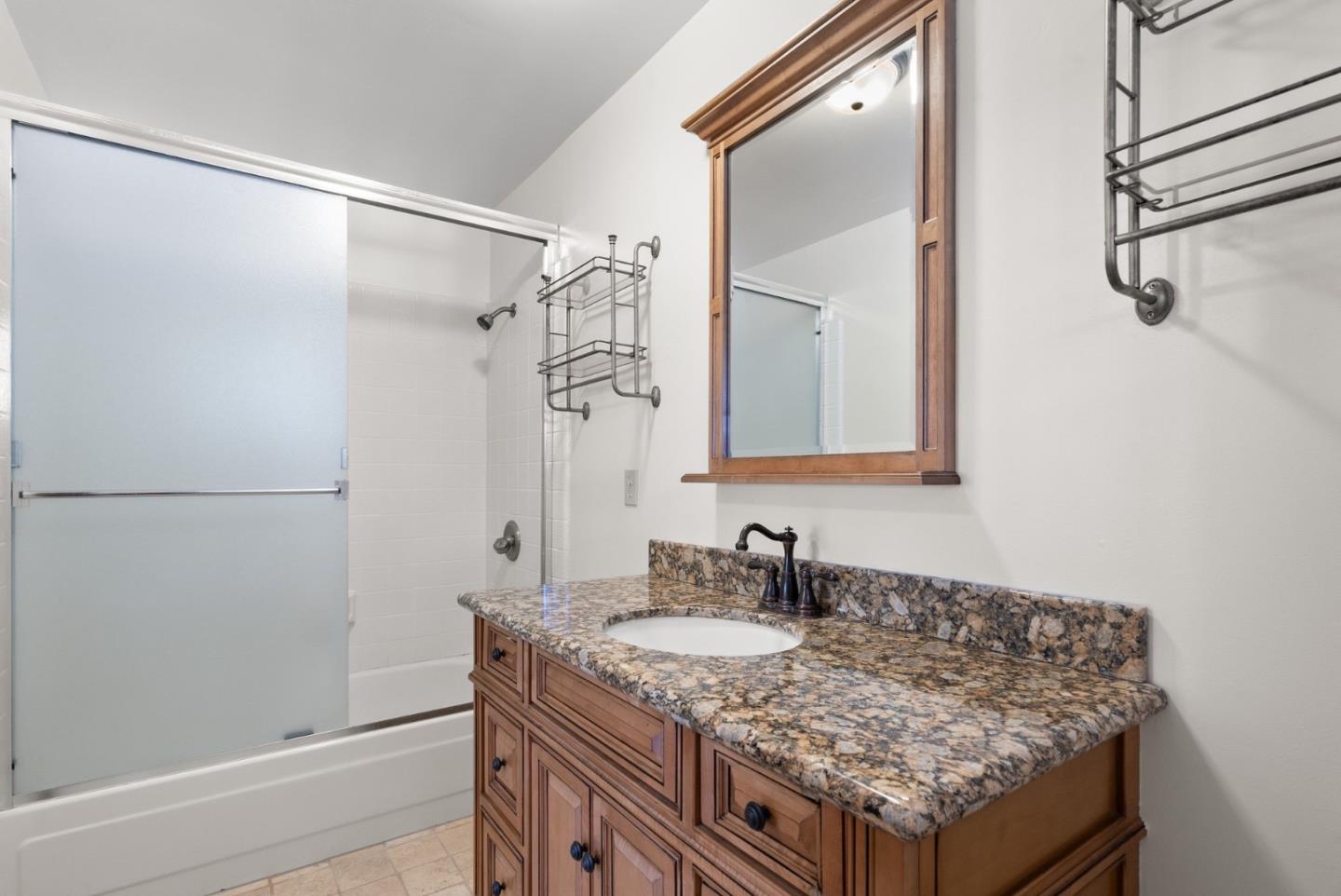 2240 N Rodeo Gulch RD