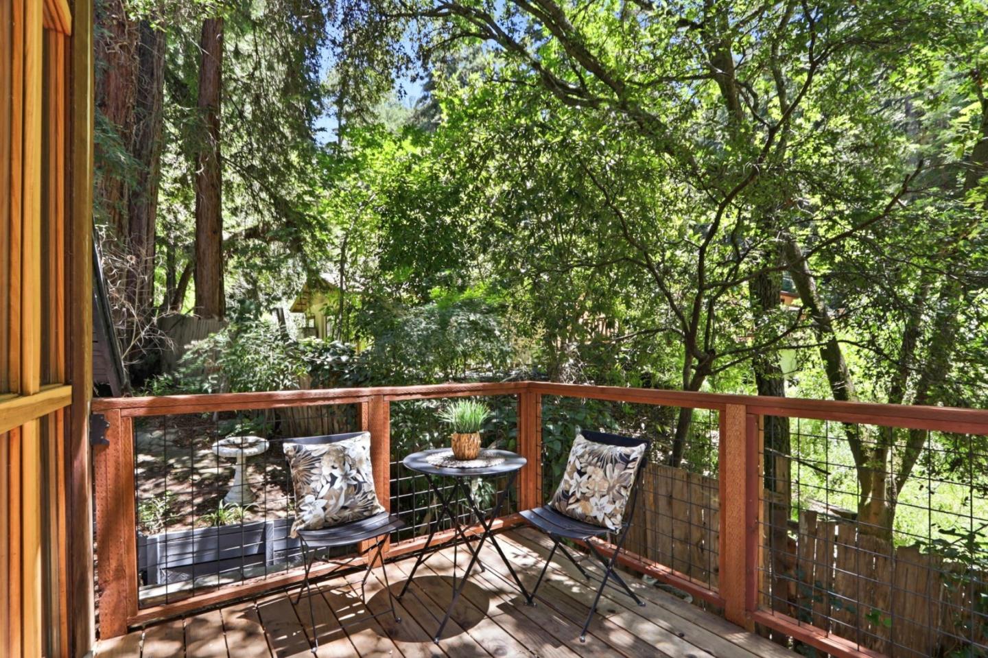11669 Lakeshore Drive