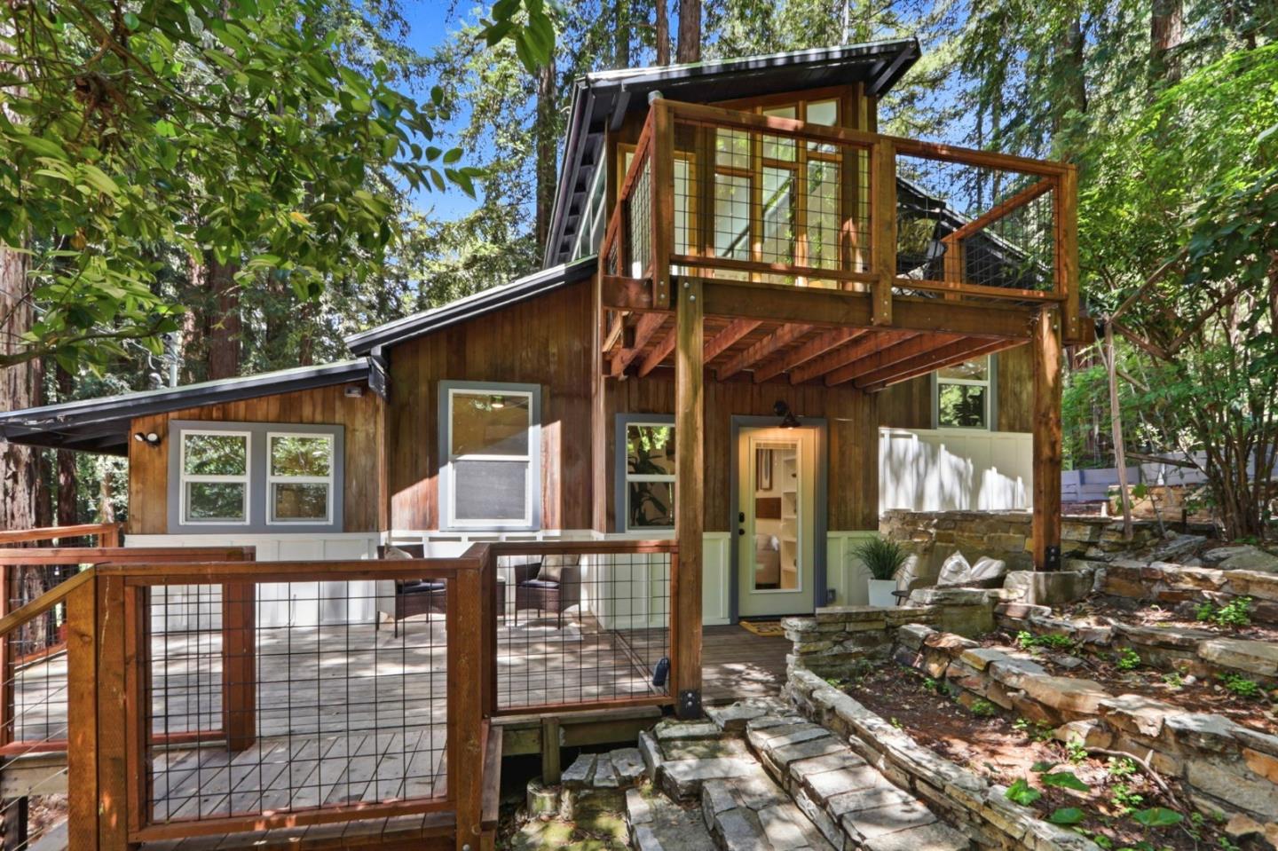 11669 Lakeshore Drive