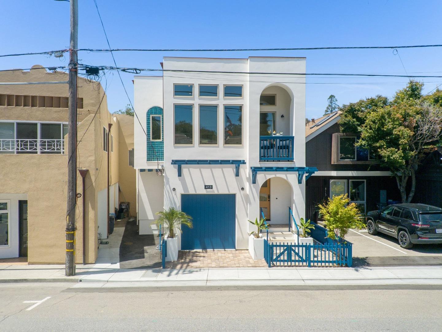 413 Capitola Avenue