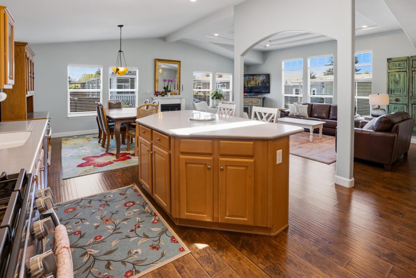 76 Leawood Drive Unit: 76