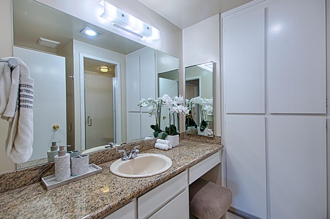 50 Mounds Road 105