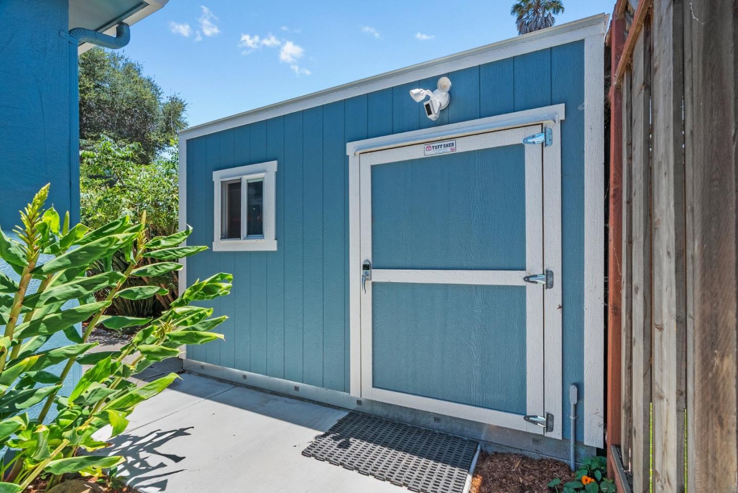 3052 Elda LN