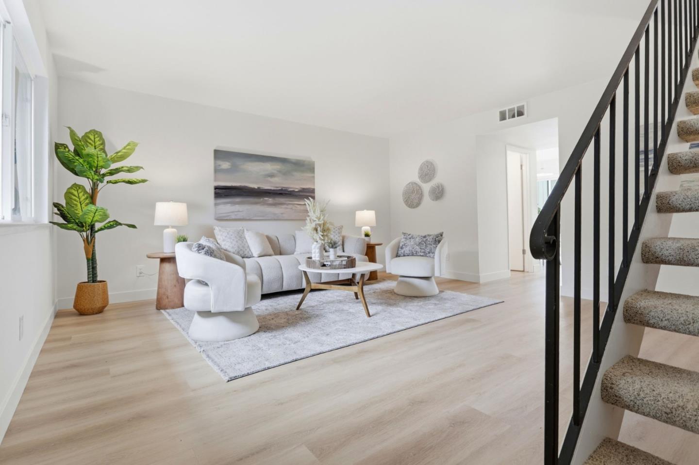 163 Harbor Oaks CIR