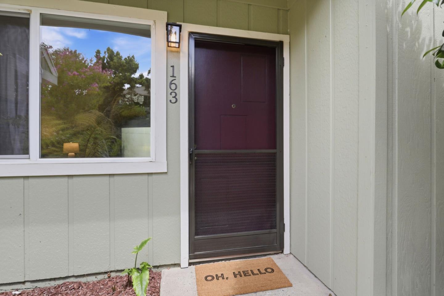 163 Harbor Oaks CIR