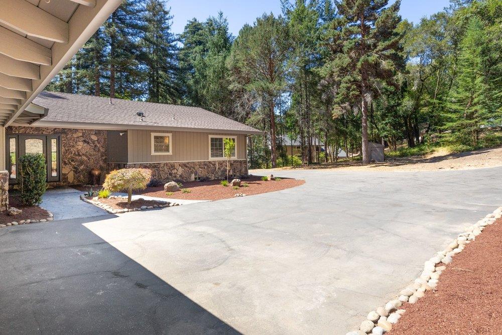 505 Thin Edge RD