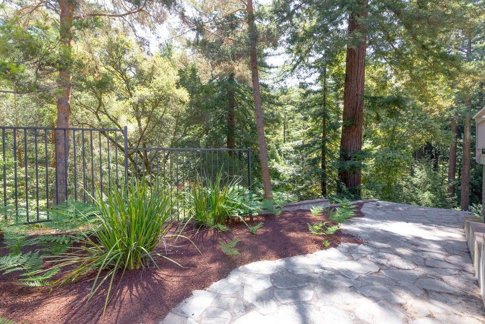 505 Thin Edge RD