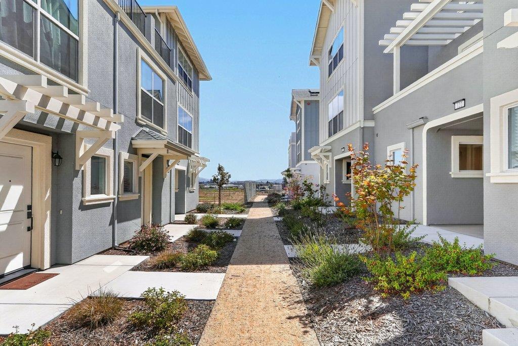 122 Skyline Vista WAY